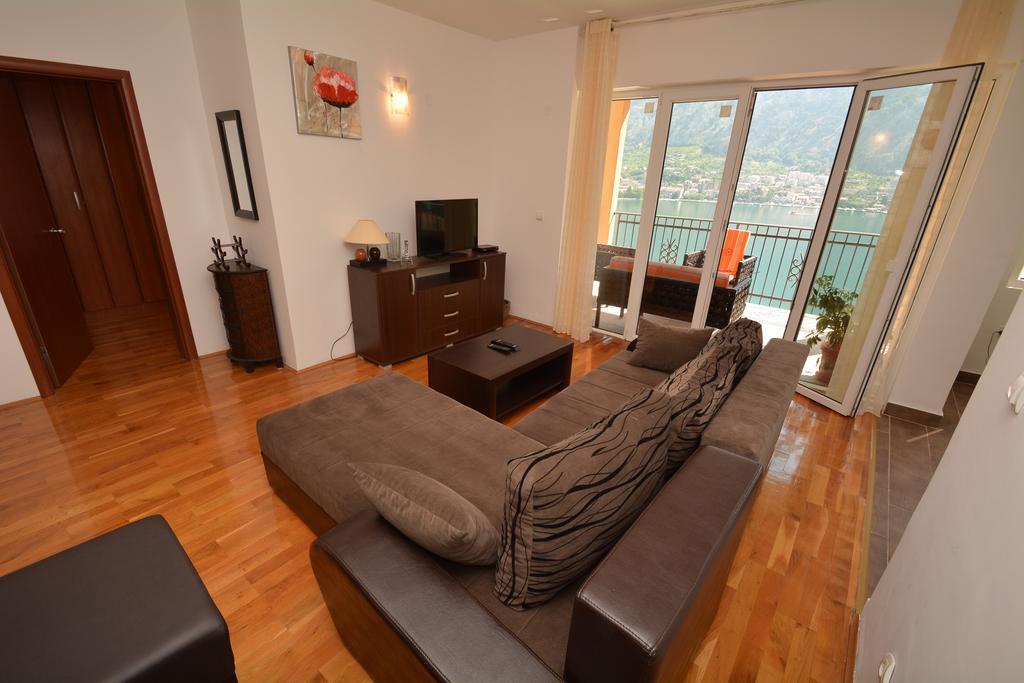 Apartments Panorama โกตอร์ ภายนอก รูปภาพ