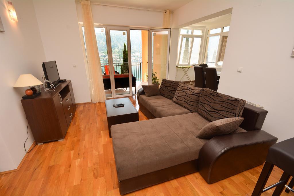 Apartments Panorama โกตอร์ ภายนอก รูปภาพ